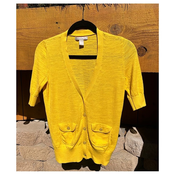 Banana Republic Sweaters - Sz S-Banana Republic shirt sleeve sweater with pockets 💛